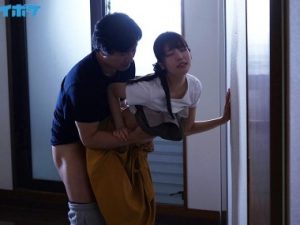 Anh trai của chồng là người yêu cũ